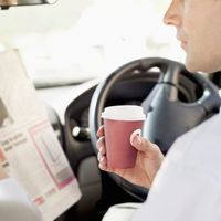 Coffee to go! - Müllberge aus Pappbechern