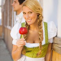 Münchner Oktoberfest: Auf der Suche nach Dirndl, Lederhose & Karohemd in Bio-Qualität